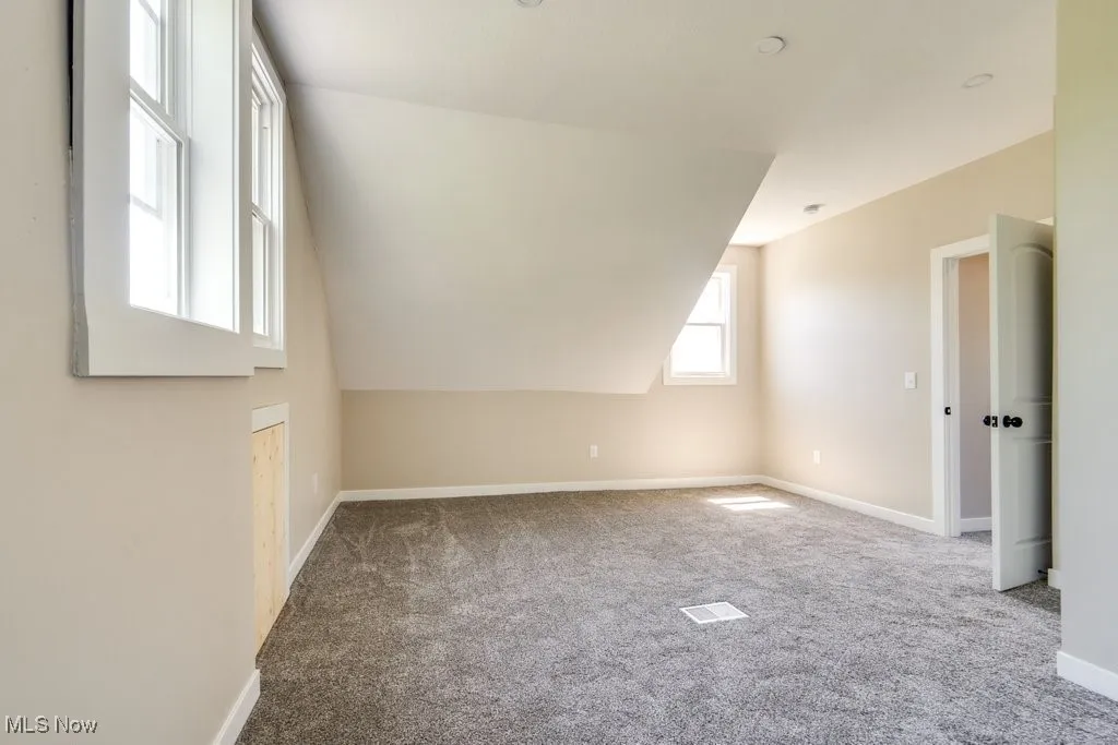 FRONT HOUSE BEDROOM 3