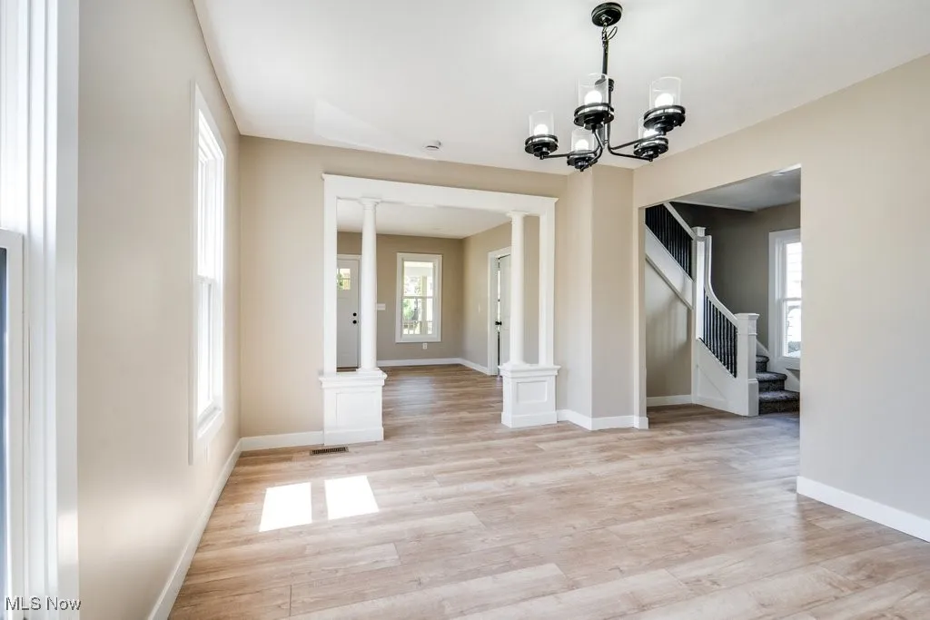 FRONT HOUSE DINNING ROOM