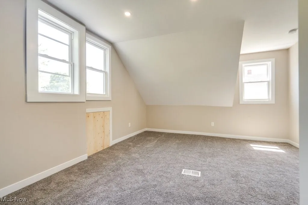 FRONT HOUSE BEDROOM 3