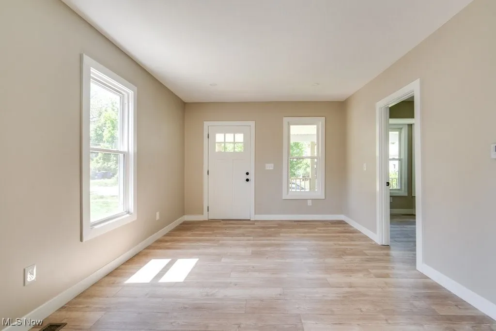 FRONT HOUSE LIVING ROOM