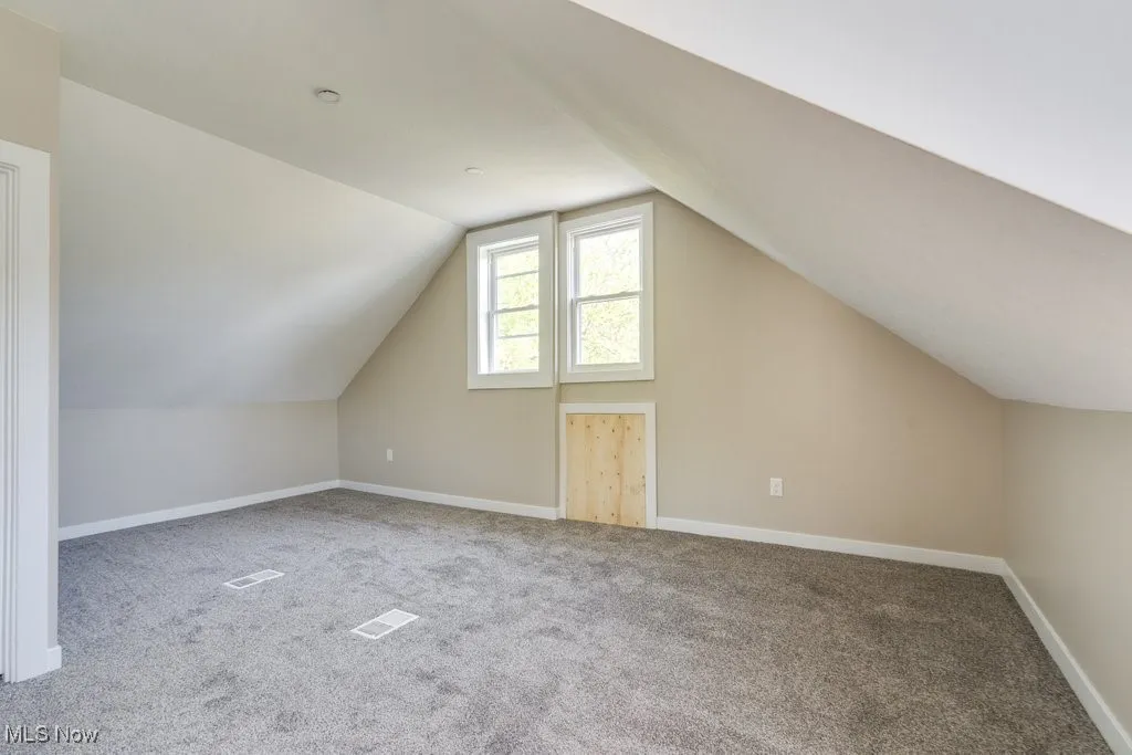 FRONT HOUSE BEDROOM 3
