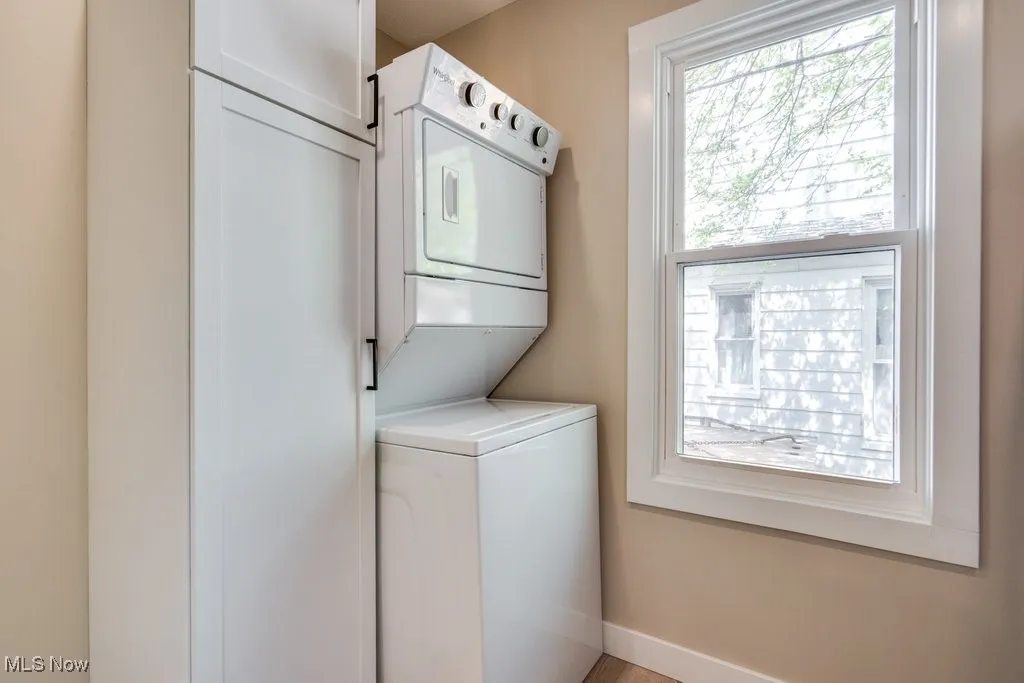 FRONT HOUSE LAUNDRY AREA