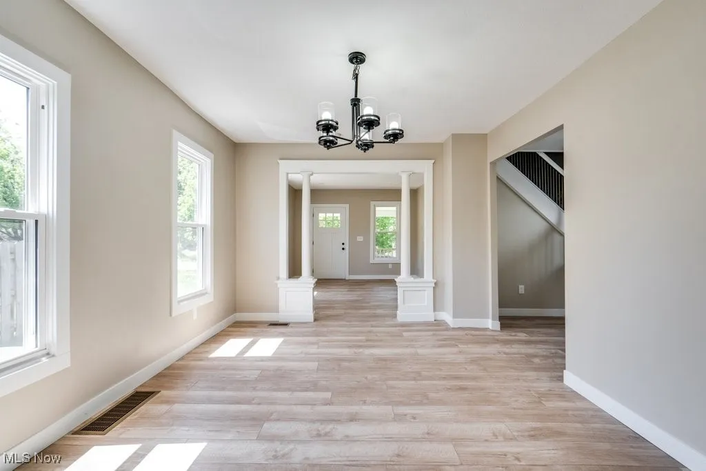 FRONT HOUSE DINNING ROOM