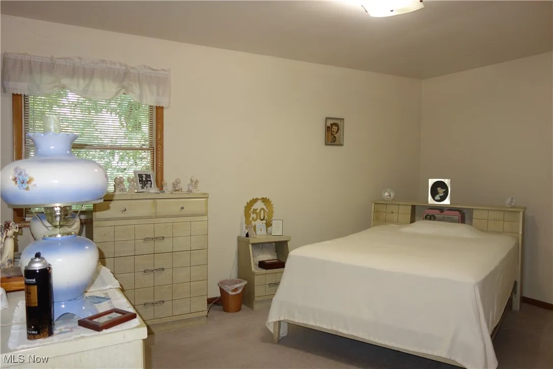Large Master Bedroom w/a Full Bathroiom