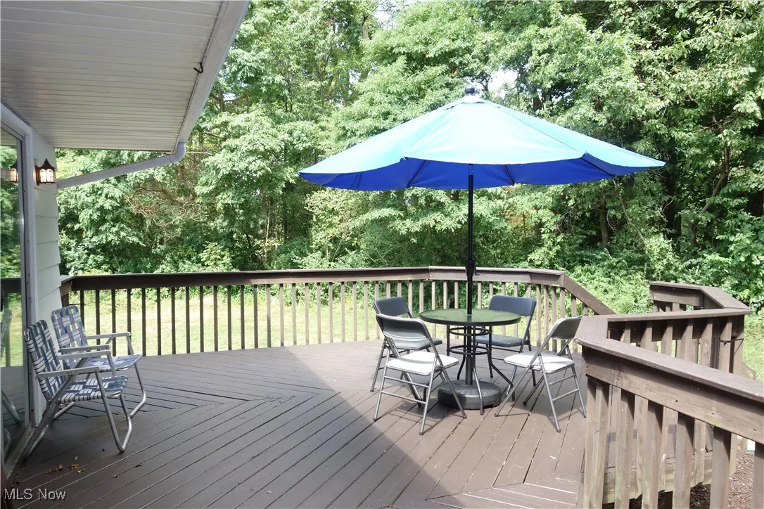 Jumbo Decking w/a flair