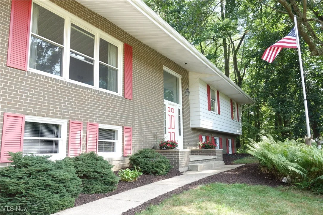 Beautiful Brick-front