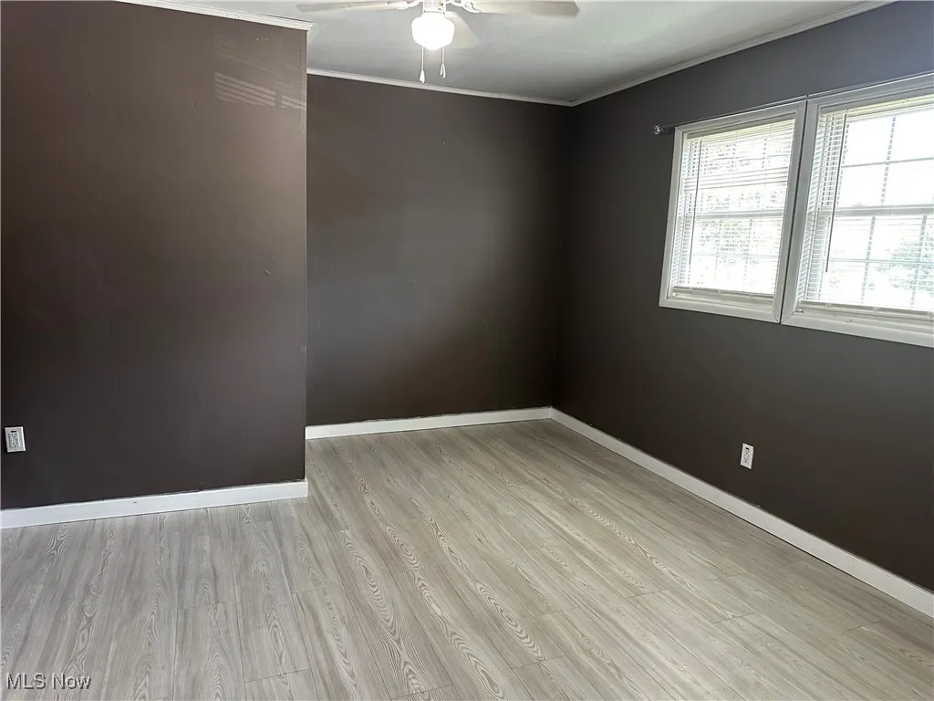 Second bedroom with ceiling fan
