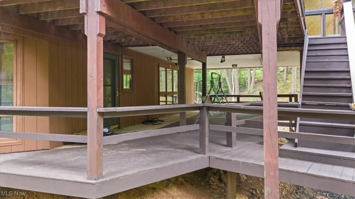 Lower Level Deck Perfect For Hot Tub