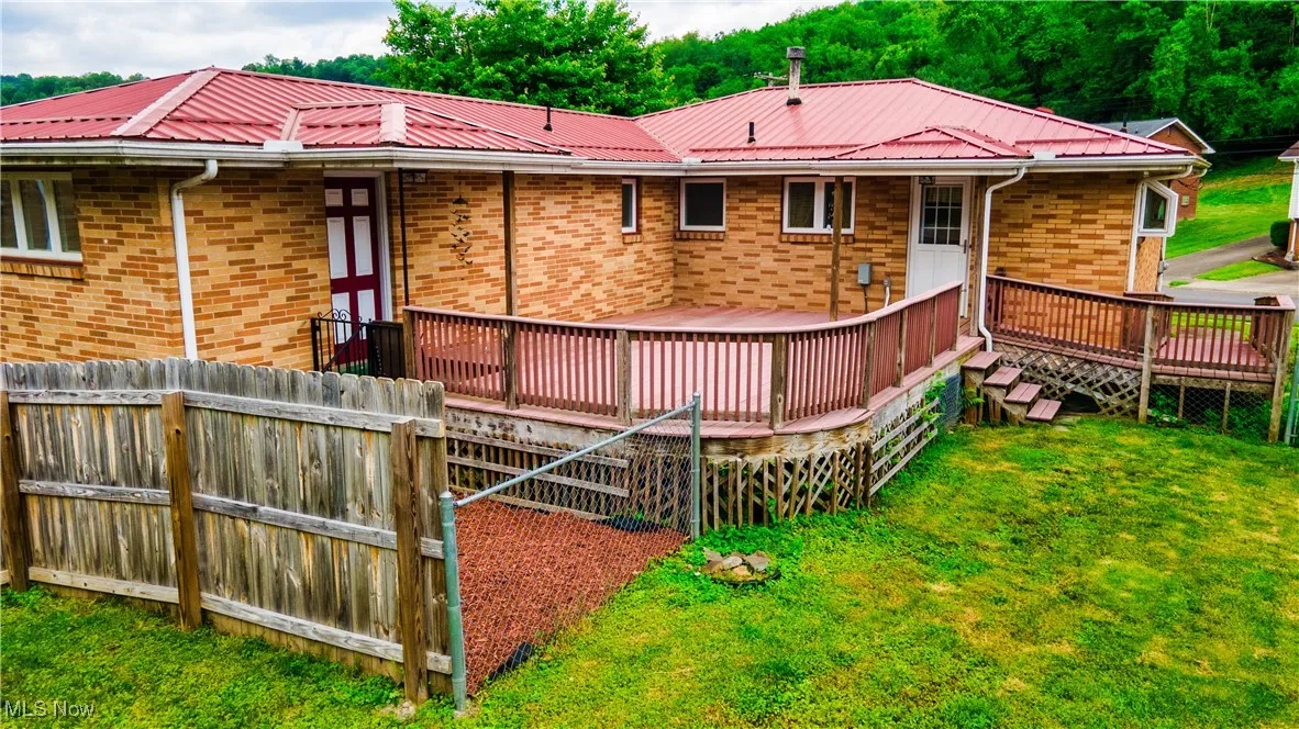 330 Patricia Avenue, Weirton, West Virginia 26062,MLS Now Listing ID