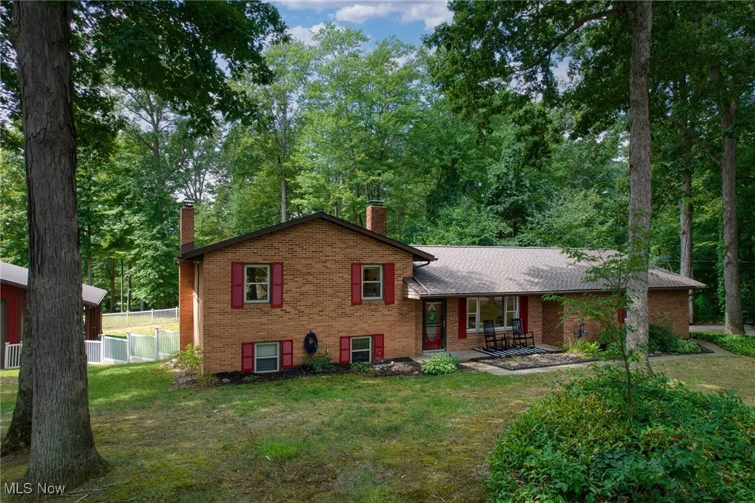 8383 Leaver Avenue, NW, Canal Fulton, Ohio 44614