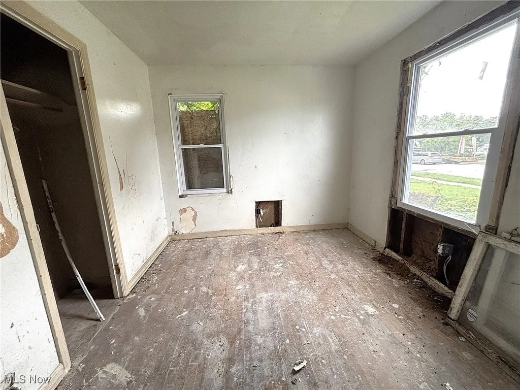 4185 Lee Road, Cleveland, Ohio 44108,MLS Now Listing ID