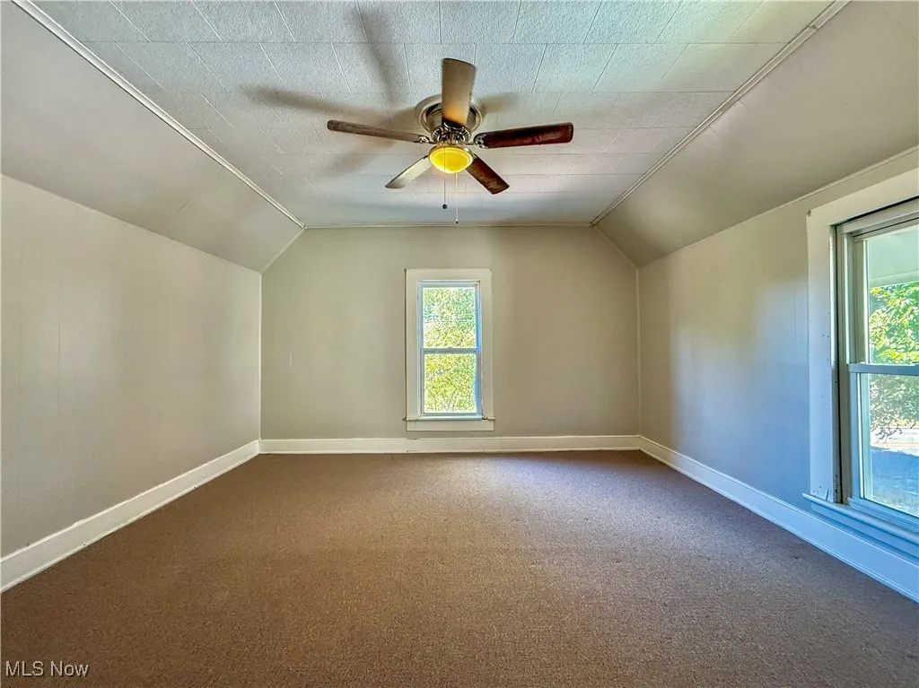 Upper bedroom