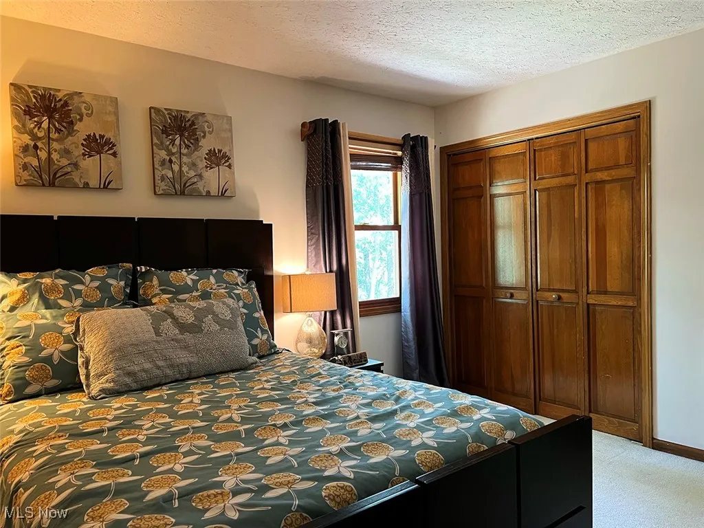Bedroom 1 - upper level