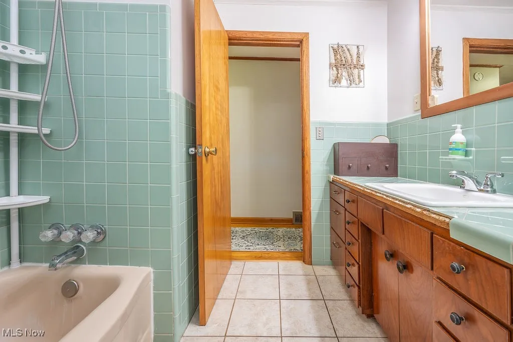 600 47th Street, Vienna, West Virginia 26105,MLS Now Listing ID