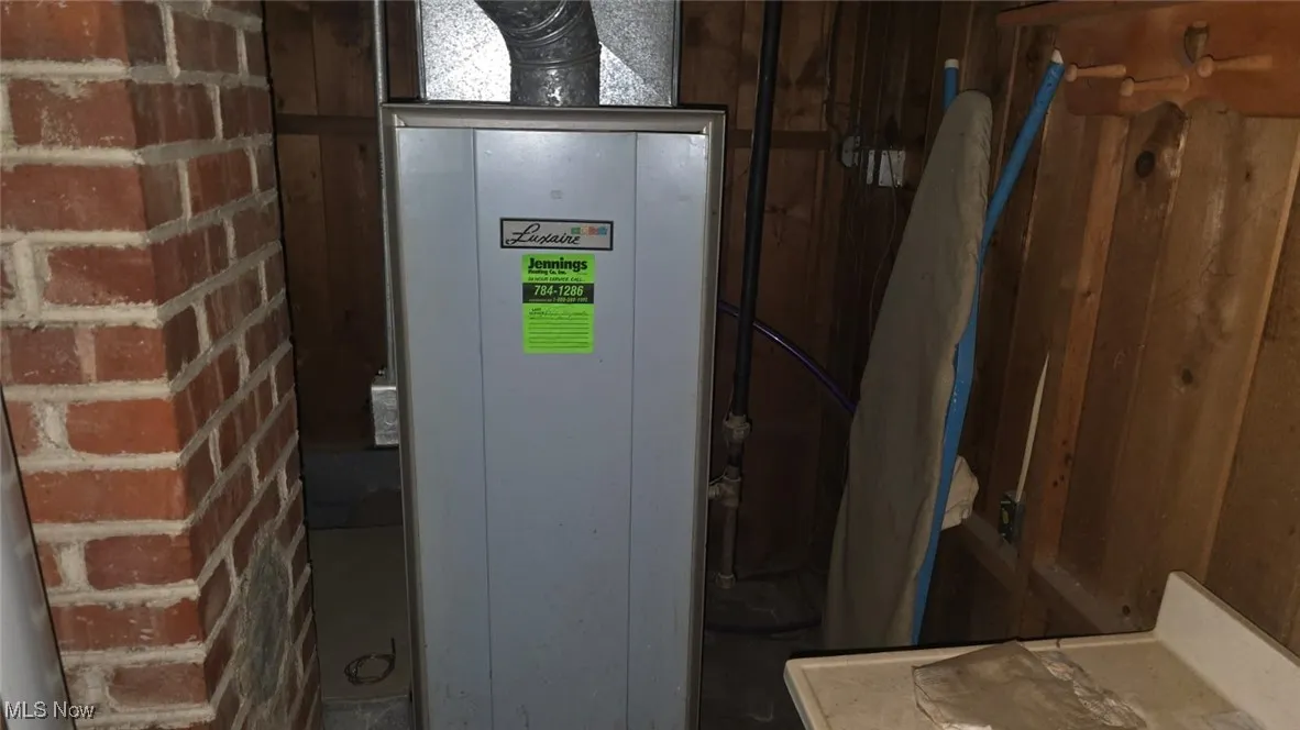 Utilities featuring heating unit