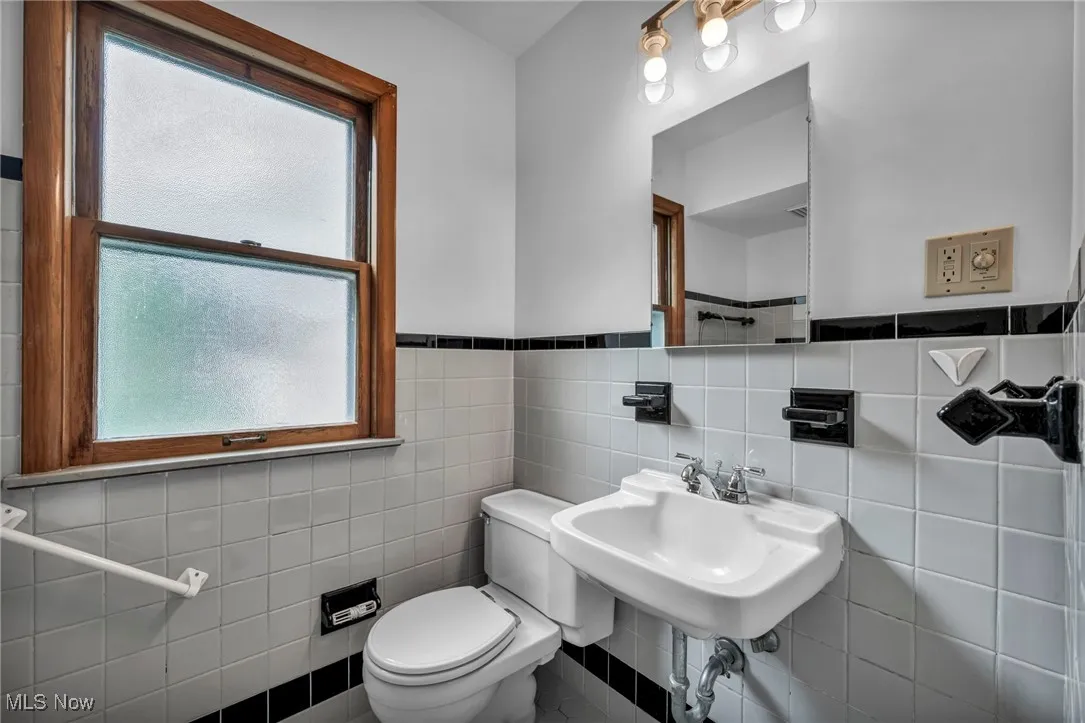 Main floor bath