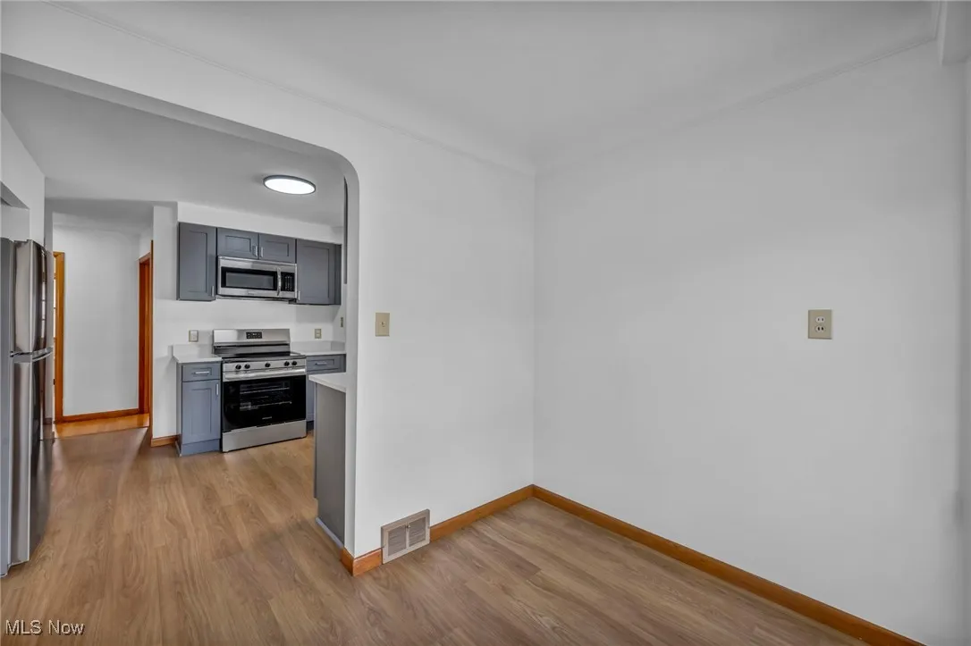 Dining are off of the kitchen