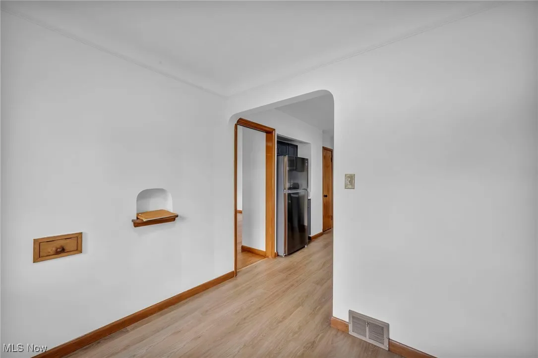 Dining are off of the kitchen
