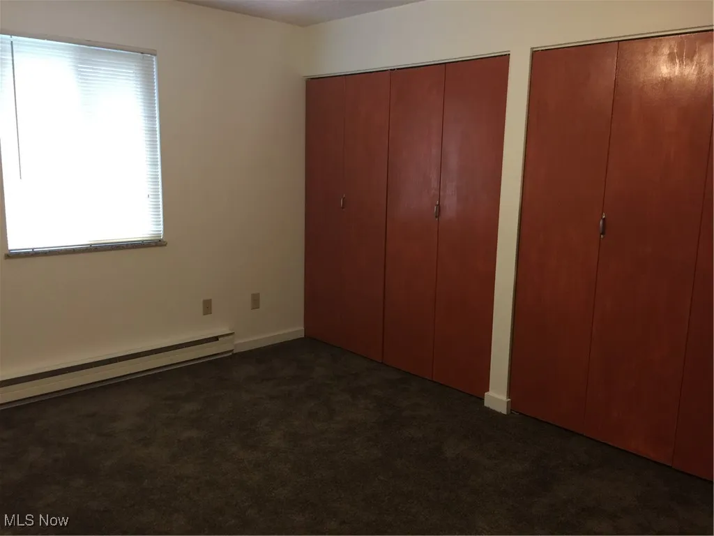 2 closets in primary bedroom
