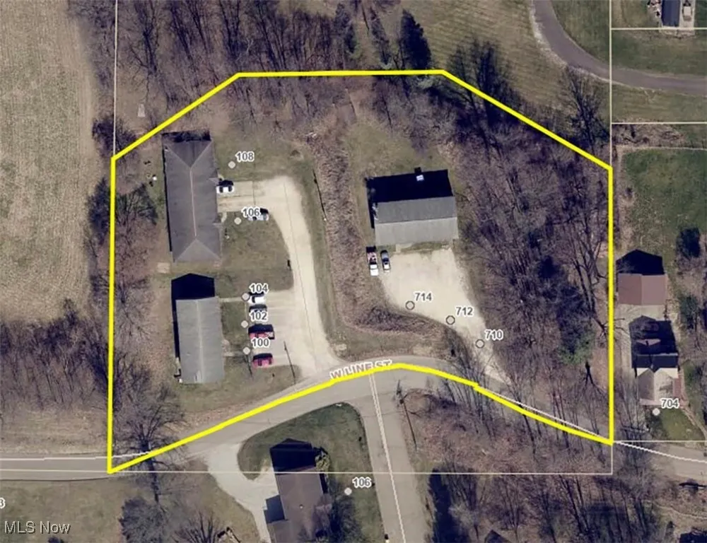 Aerial view of property's location featuring property parcel outlined