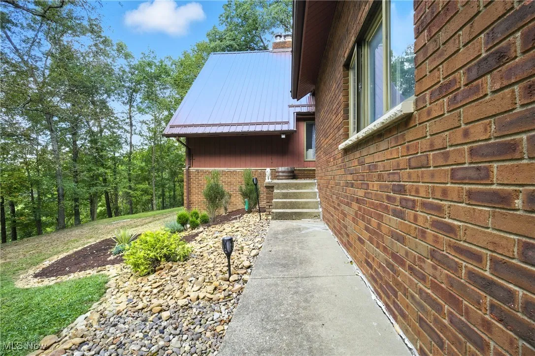 18 Hillcrest Drive, Little Hocking, Ohio 45742,MLS Now Listing ID