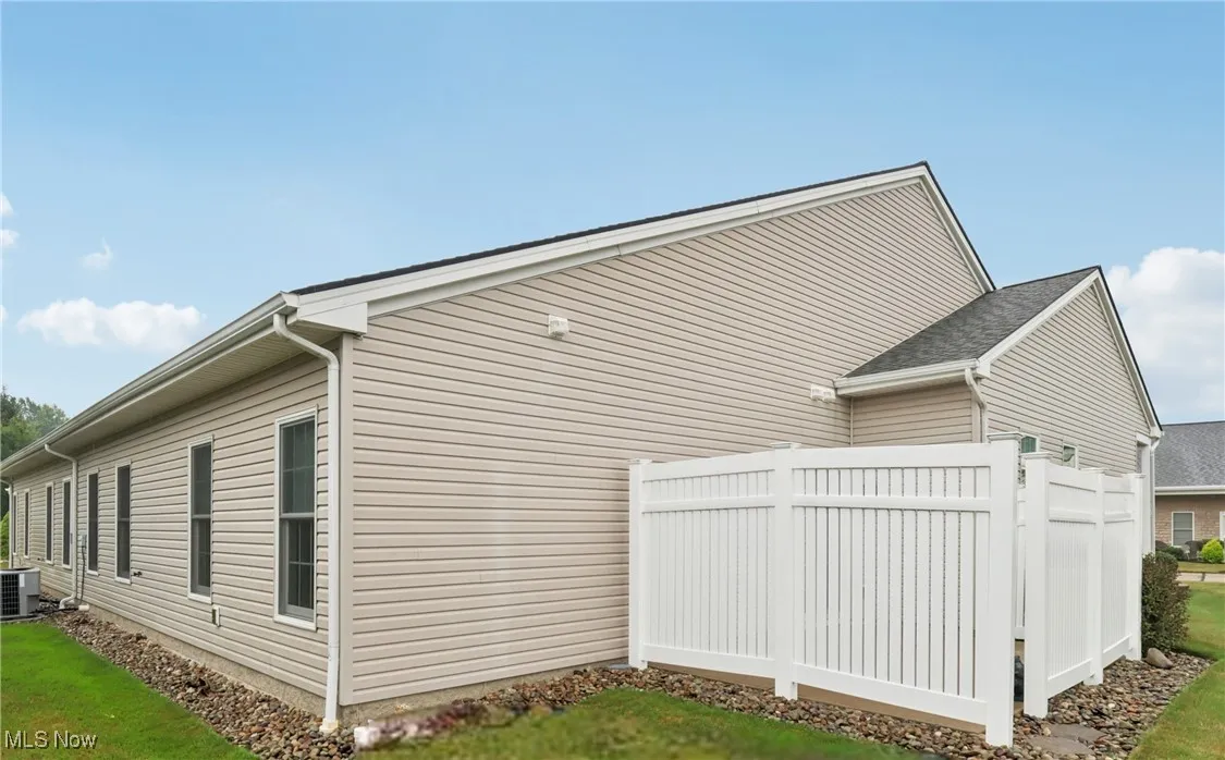 38185 Cross Creek Drive, Willoughby, Ohio 44094,MLS Now Listing ID