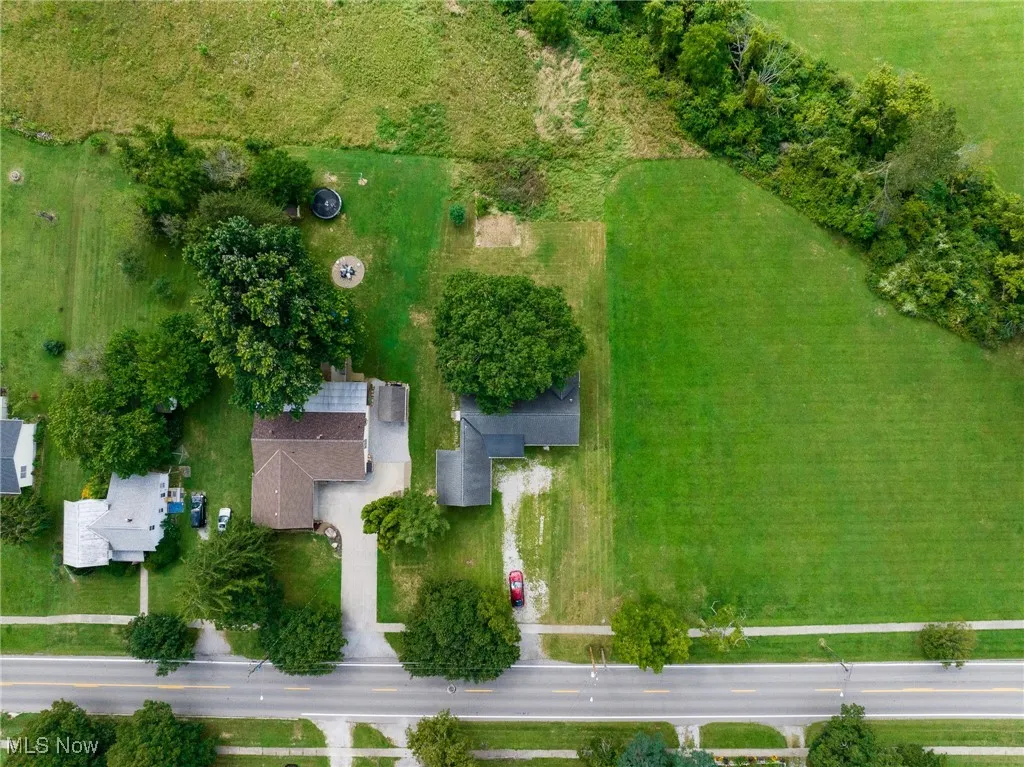 Aerial view of property and surrounding area