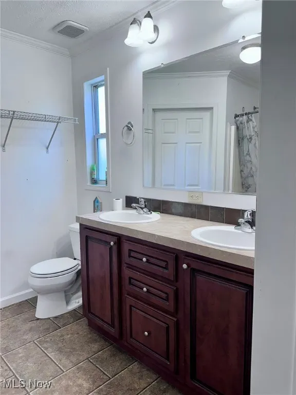 Owner's Bathroom, View 1