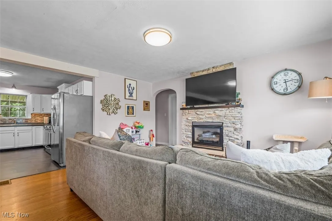 117 E 6th Street, Williamstown, West Virginia 26187,MLS Now Listing ID