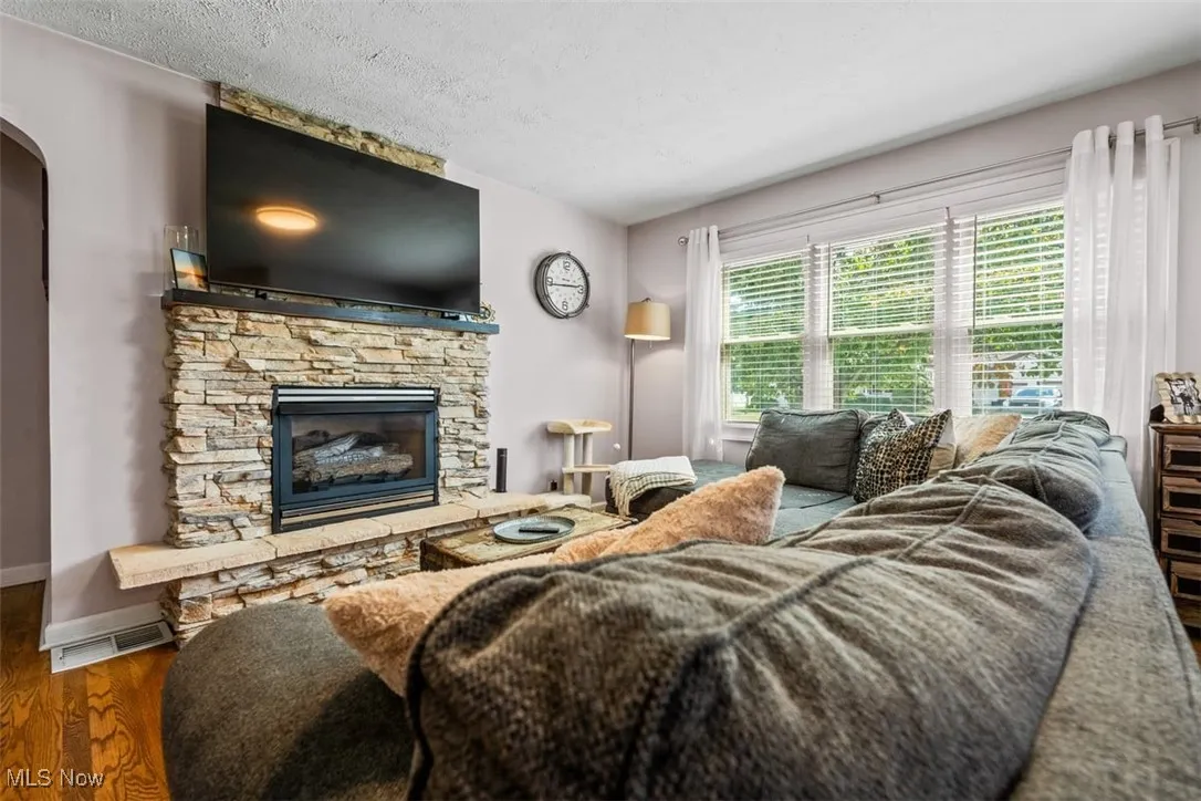 117 E 6th Street, Williamstown, West Virginia 26187,MLS Now Listing ID