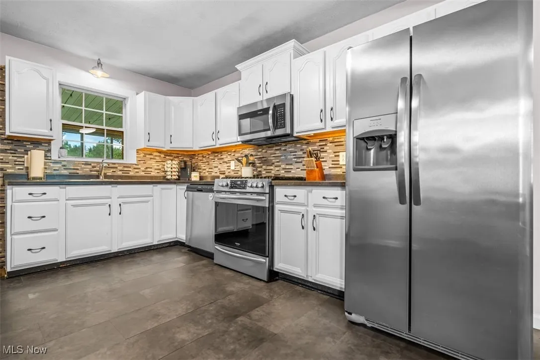 117 E 6th Street, Williamstown, West Virginia 26187,MLS Now Listing ID