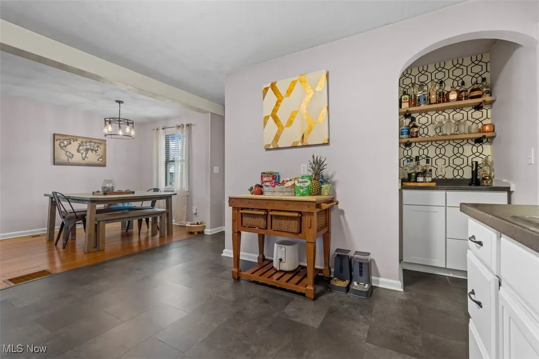 117 E 6th Street, Williamstown, West Virginia 26187,MLS Now Listing ID
