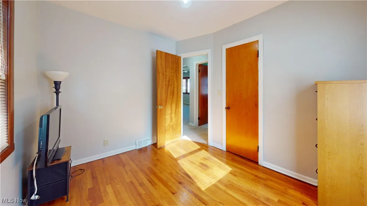 1124 Washington Avenue, Cuyahoga Falls, Ohio 44223,MLS Now Listing ID