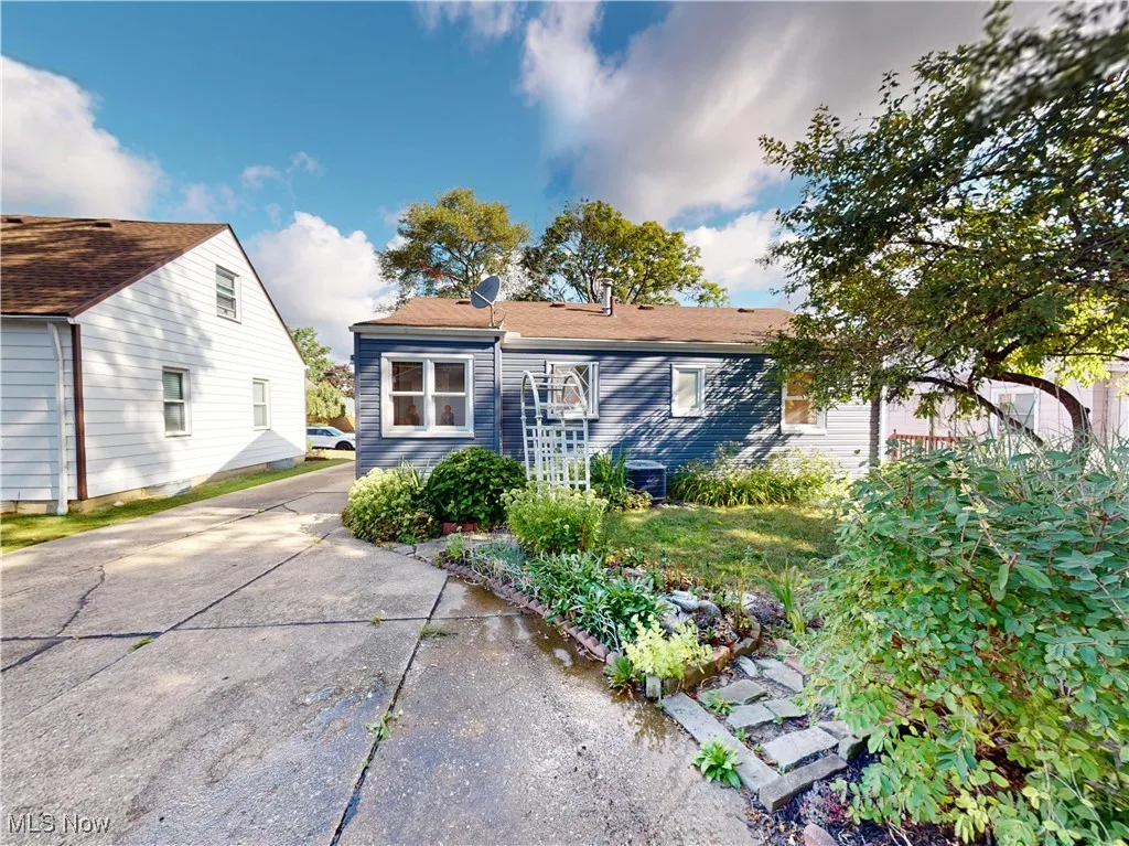 1124 Washington Avenue, Cuyahoga Falls, Ohio 44223,MLS Now Listing ID