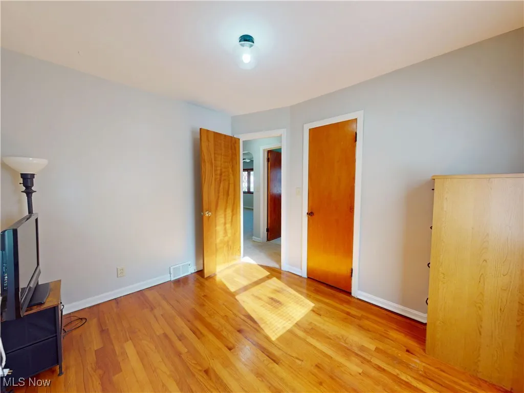 1124 Washington Avenue, Cuyahoga Falls, Ohio 44223,MLS Now Listing ID