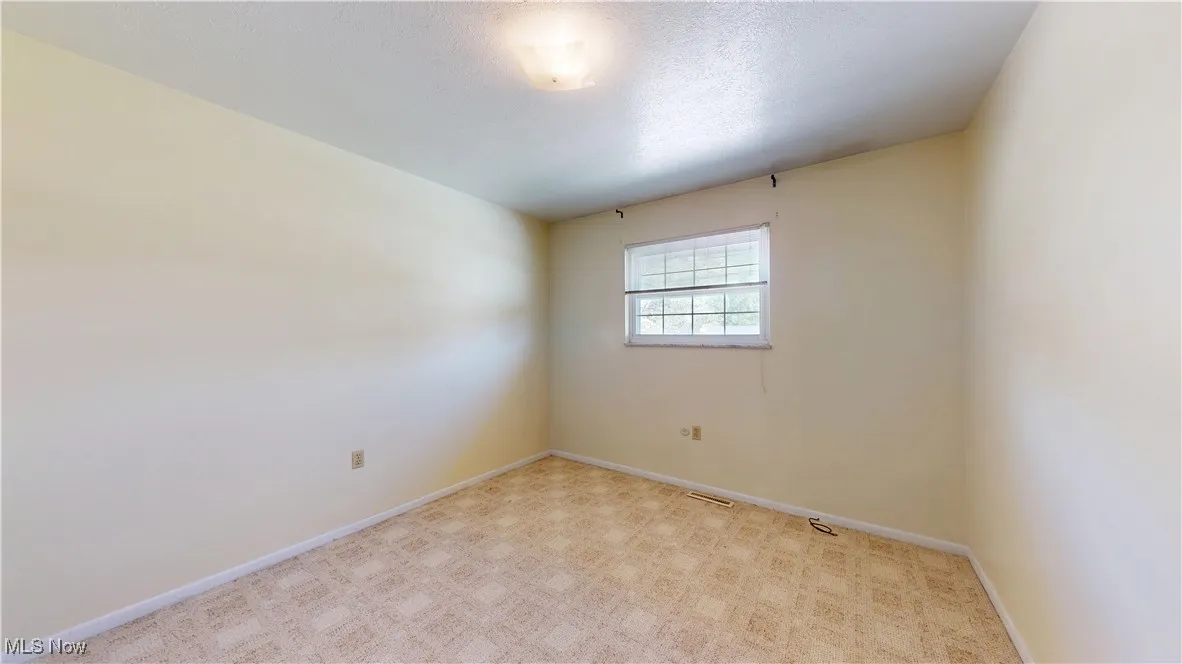 3RD BEDROOM UPSTAIRS