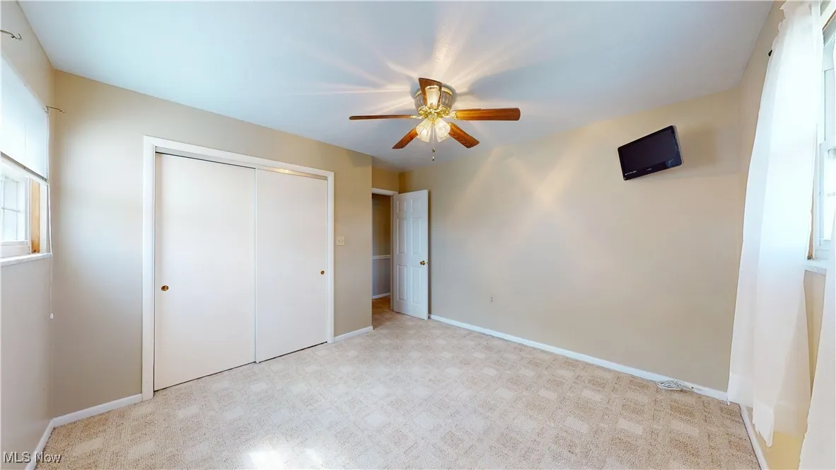 2ND BEDROOM UPSTAIRS