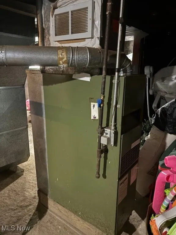 Utilities featuring heating unit