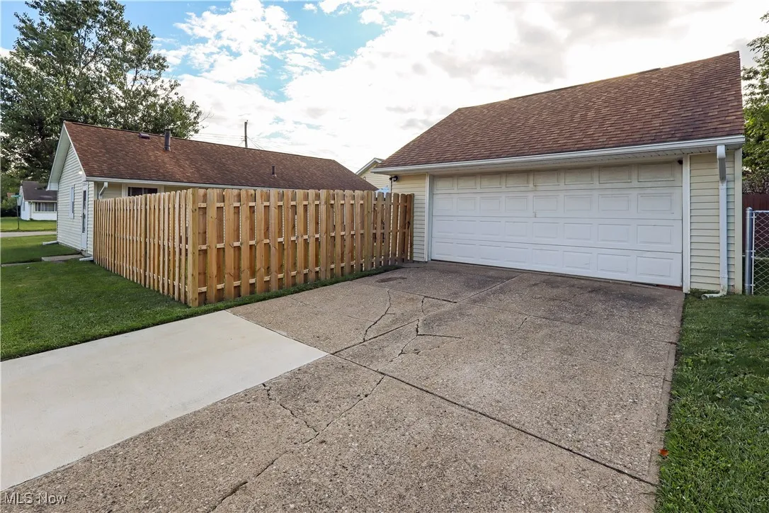 4231 Brockley Avenue, Sheffield, Ohio 44054,MLS Now Listing ID