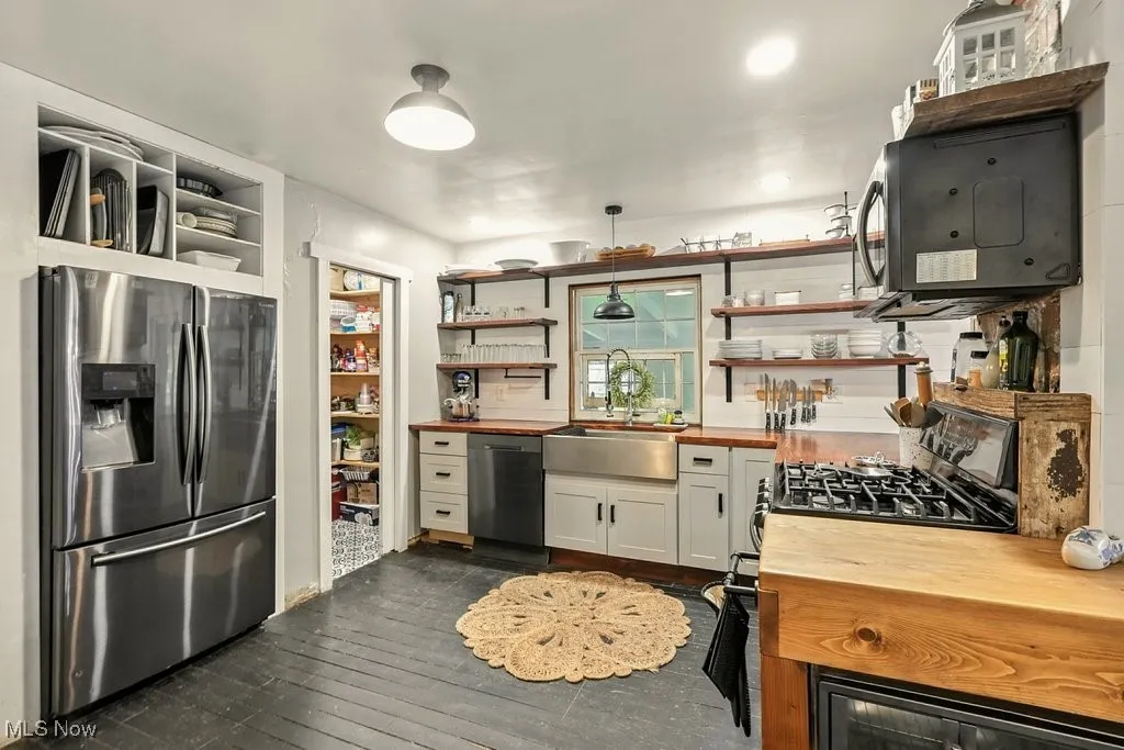 211 Wilson Mills Road, Chardon, Ohio 44024,MLS Now Listing ID