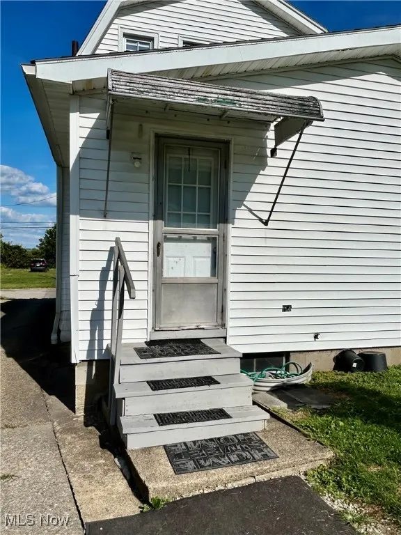 Entrance to property