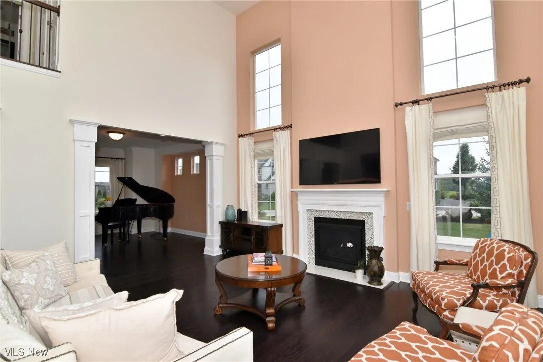17581 Gates Landing Drive, Chagrin Falls, Ohio 44023,MLS Now Listing ID