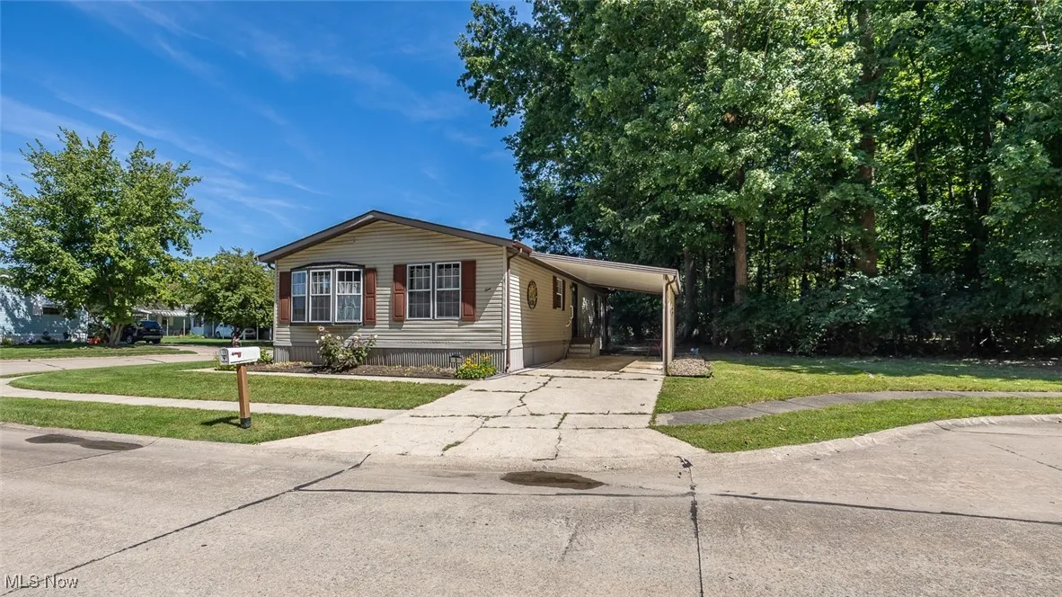 9 Jessica Lane, Olmsted Twp, Ohio 44138,MLS Now Listing ID