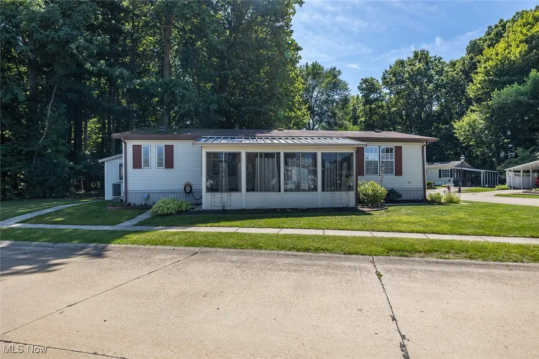 9 Jessica Lane, Olmsted Twp, Ohio 44138,MLS Now Listing ID