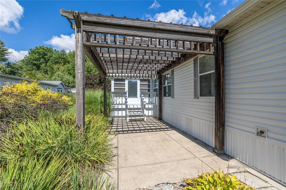 1 Matthews Corner, Olmsted Twp, Ohio 44138,MLS Now Listing ID