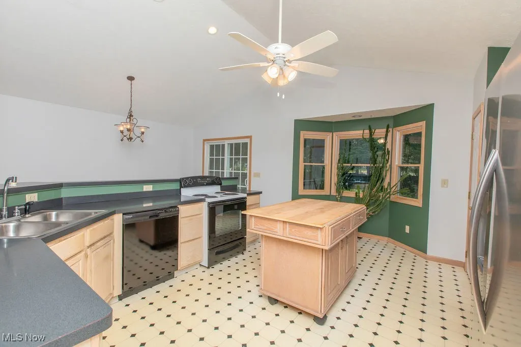 2463 Candlewood Drive, Avon, Ohio 44011,MLS Now Listing ID