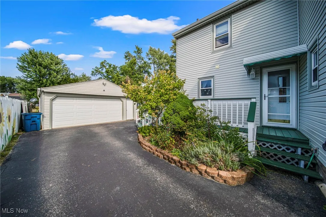 555 Stevens Boulevard, Eastlake, Ohio 44095,MLS Now Listing ID