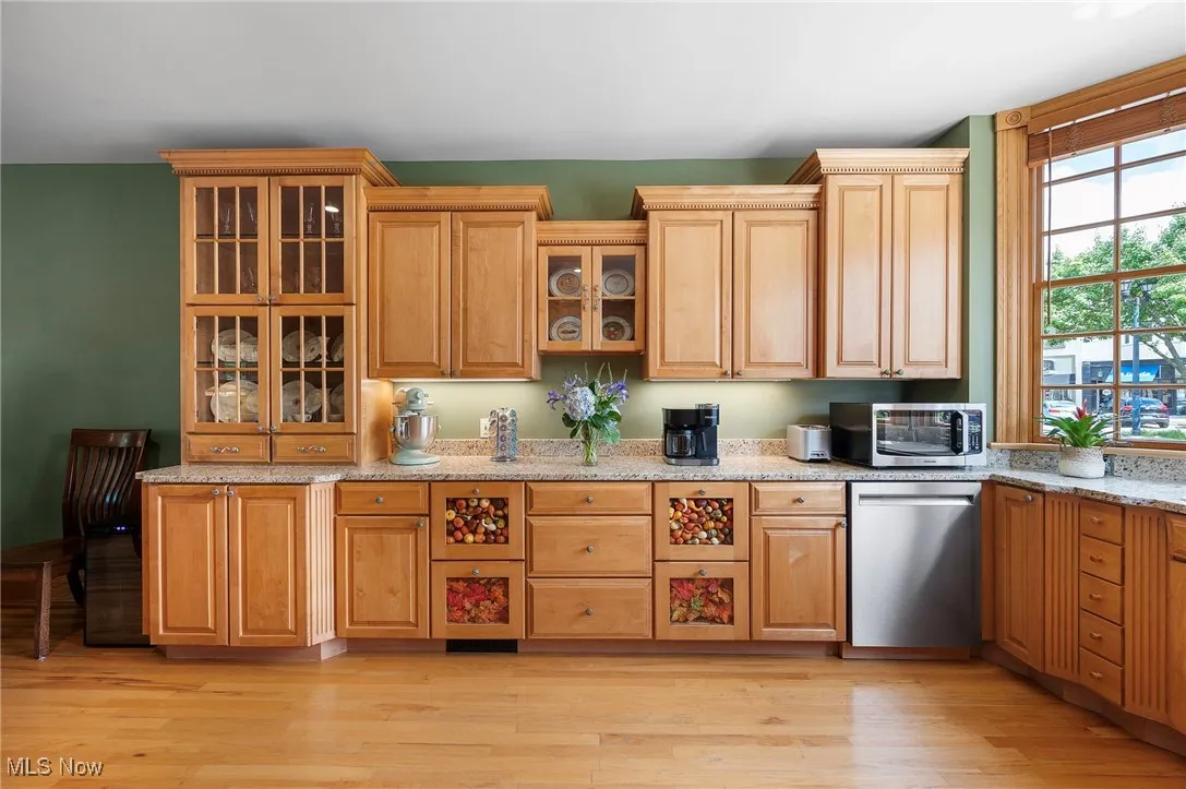 41 Riverside Drive, Berea, Ohio 44017,MLS Now Listing ID