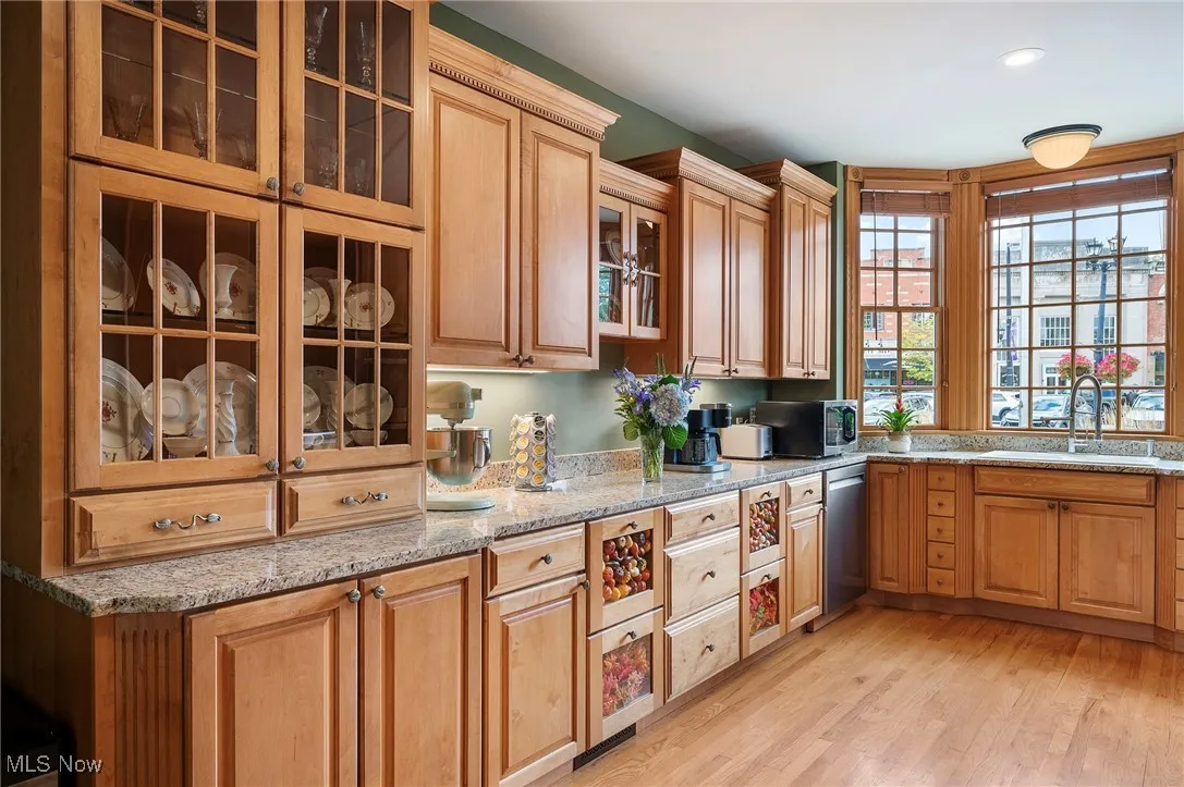 41 Riverside Drive, Berea, Ohio 44017,MLS Now Listing ID