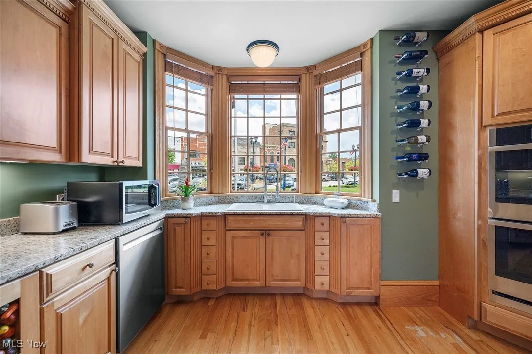 41 Riverside Drive, Berea, Ohio 44017,MLS Now Listing ID